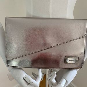 Nine West Silver clutch